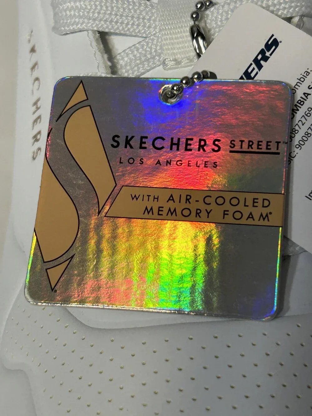 Skechers box does